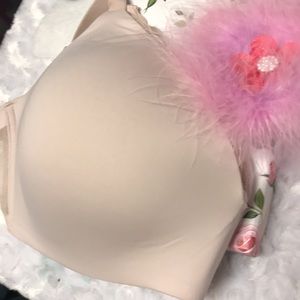 CALVIN KLEIN BRA micro-foam cups t- shirt bra blush cream size 36 B